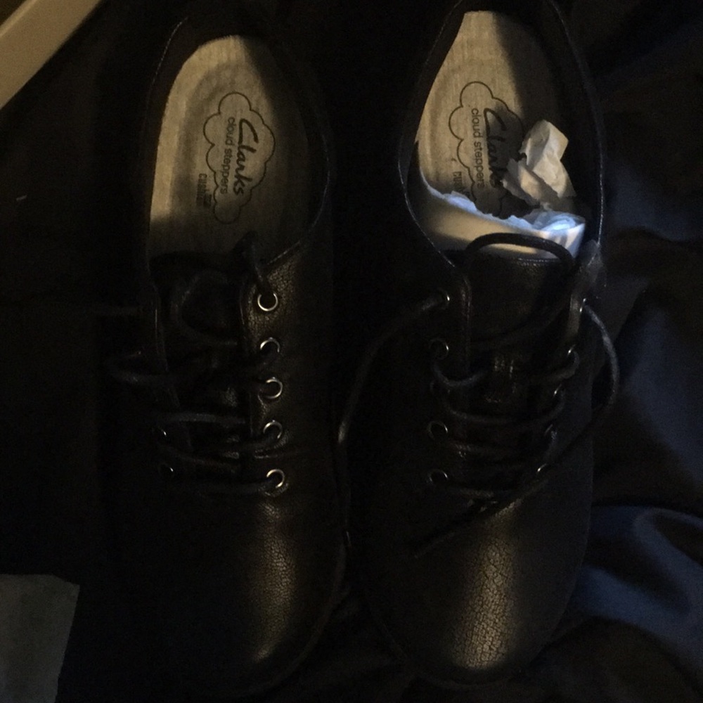 NEW - Clark’s Cloud Stepper Shoes - Size 6